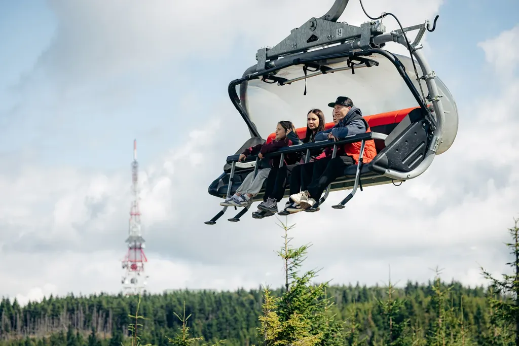 More than biking – discover the Hiking Season Pass